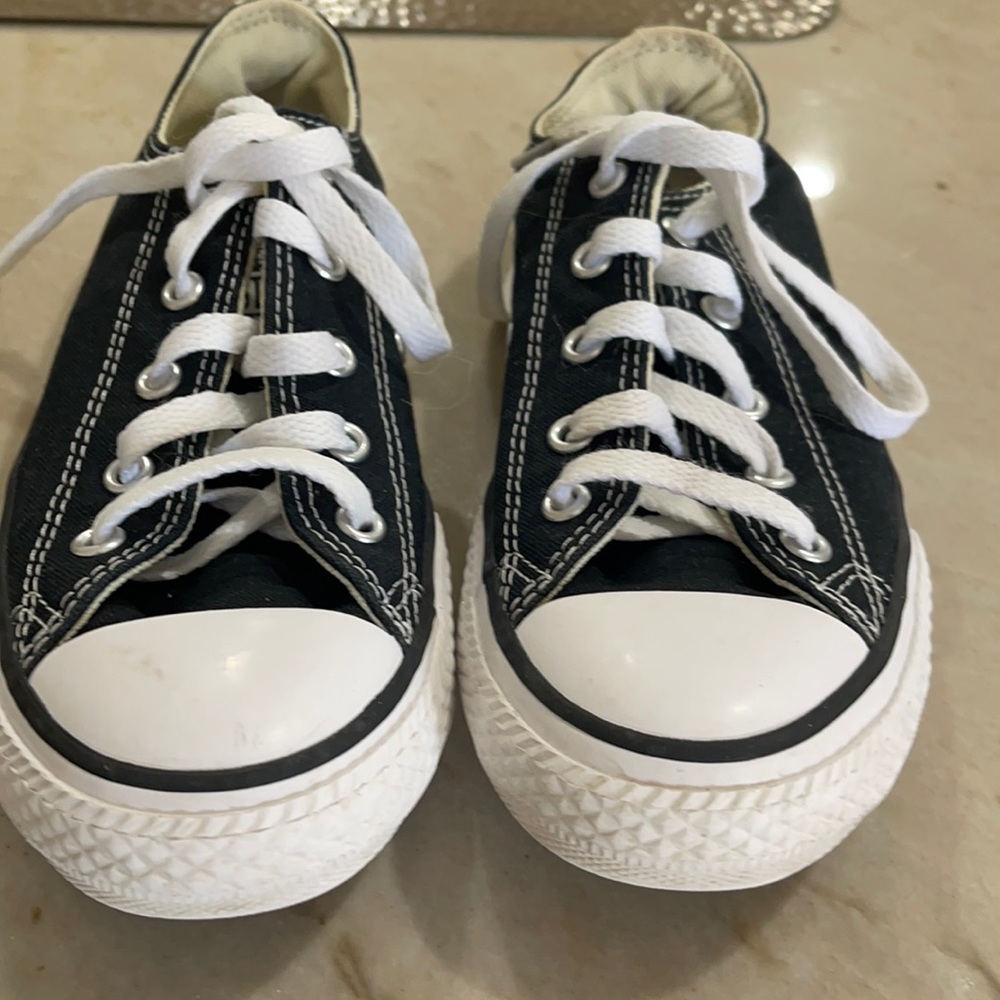 Converse Black